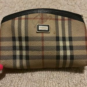 Burberry cosmetic pouch
